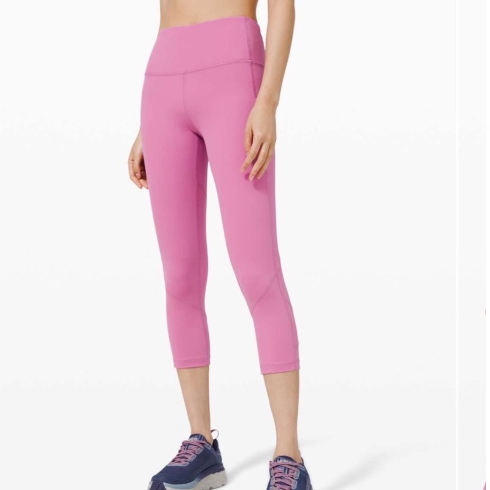 Lululemon Pace‎ Rival High-Rise Crop 22" in Magenta Glow Leggings